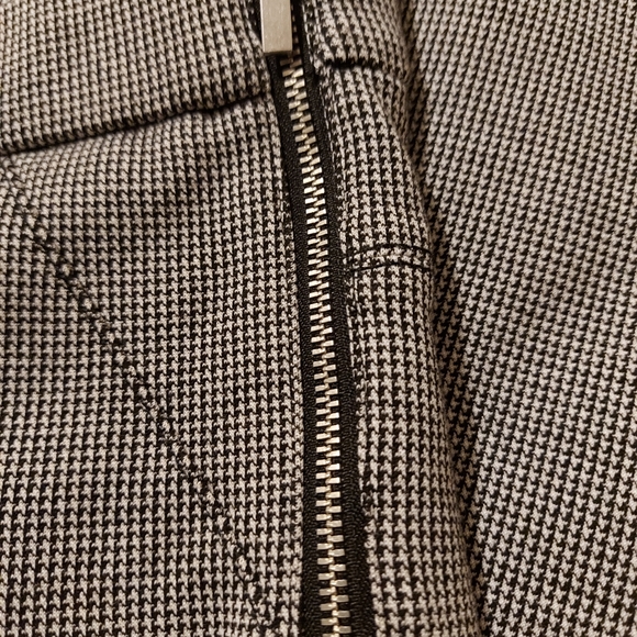 ZARA trafaluc fitted pants w/false pockets - Picture 5 of 5